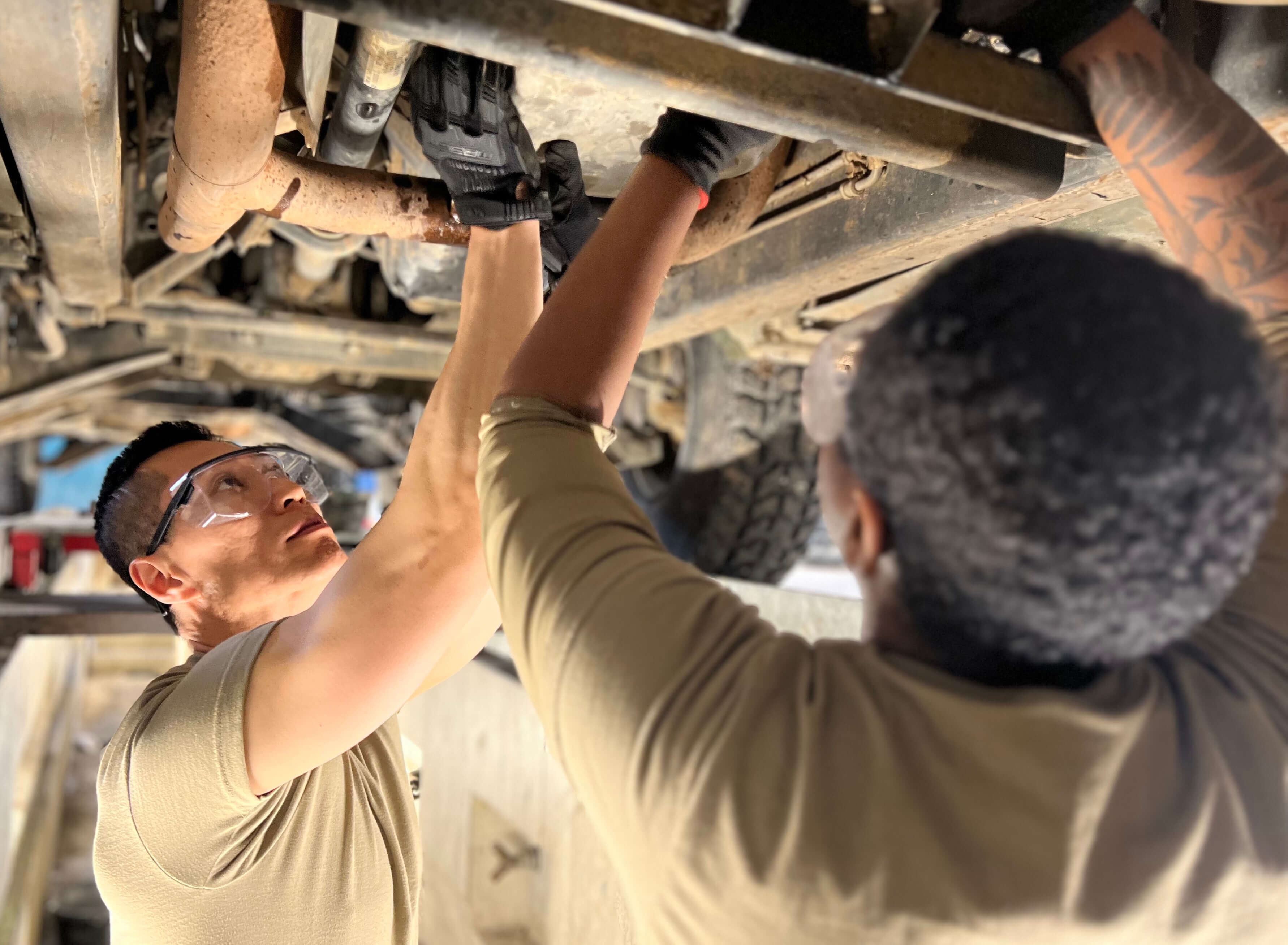 VA Guardsmen work on equipment