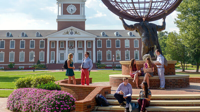 A image of the campus at High Point University. 